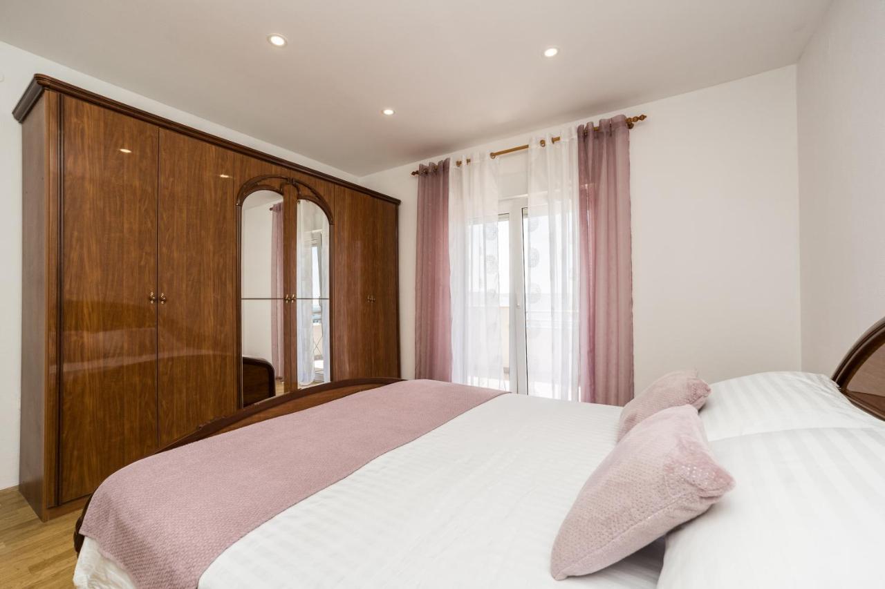 Apartmani Tomeri Стариград-Пакленица Екстериор снимка