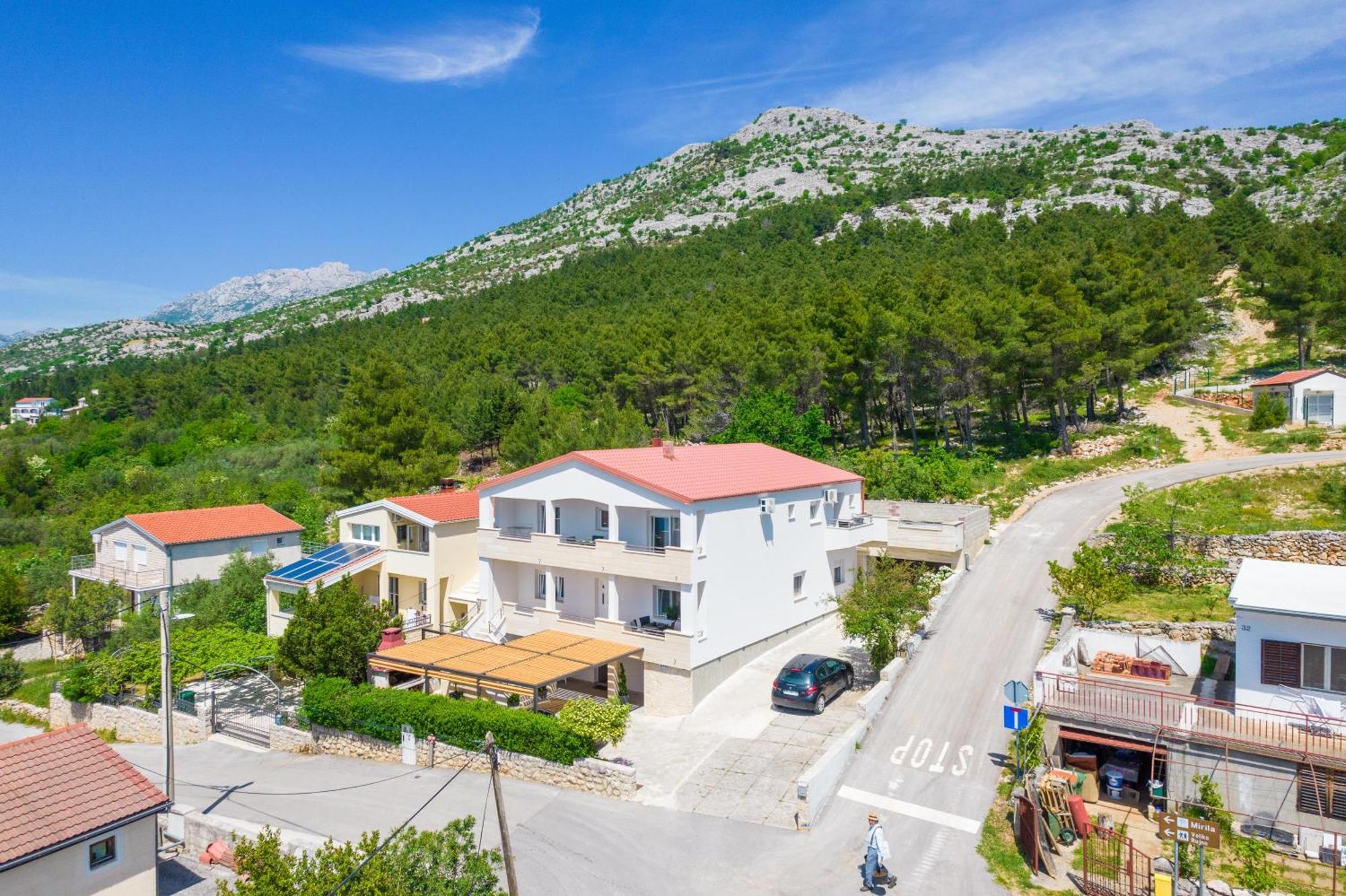 Apartmani Tomeri Стариград-Пакленица Екстериор снимка