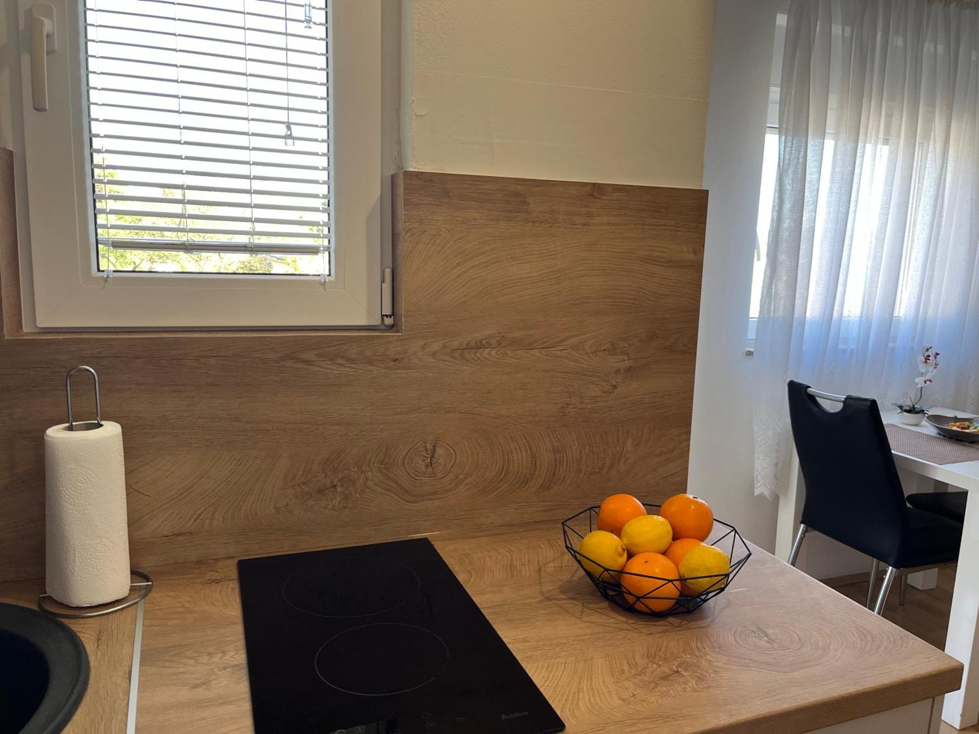 Apartmani Tomeri Стариград-Пакленица Екстериор снимка